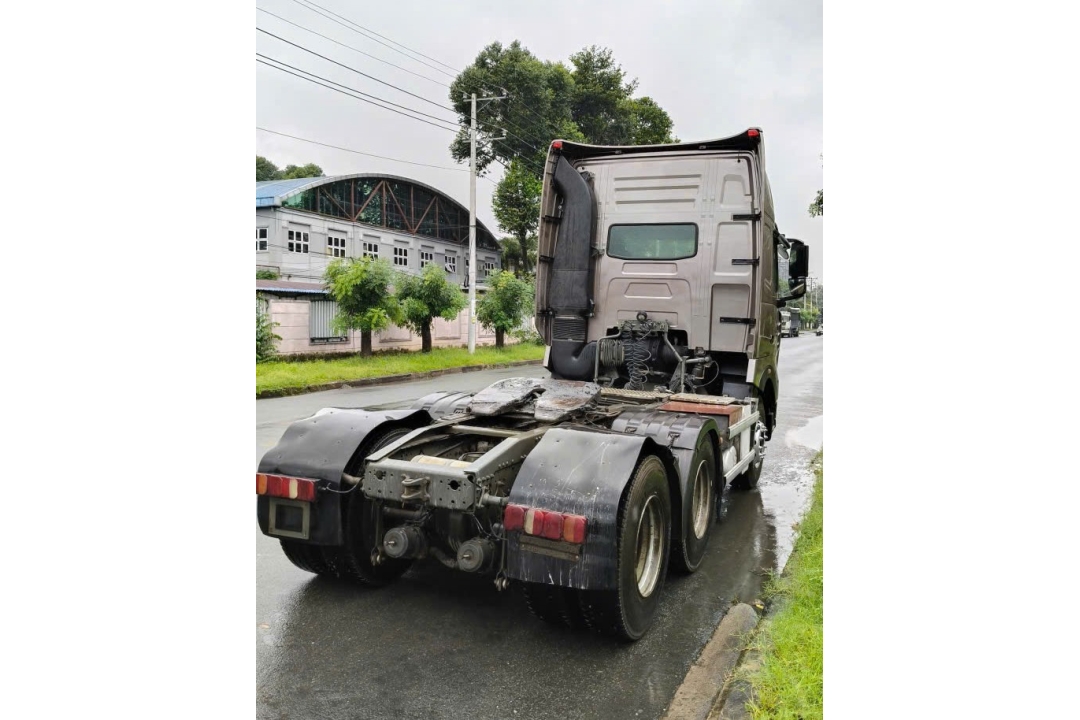 Đầu kéo Howo 420 cầu láp 2019 cũ