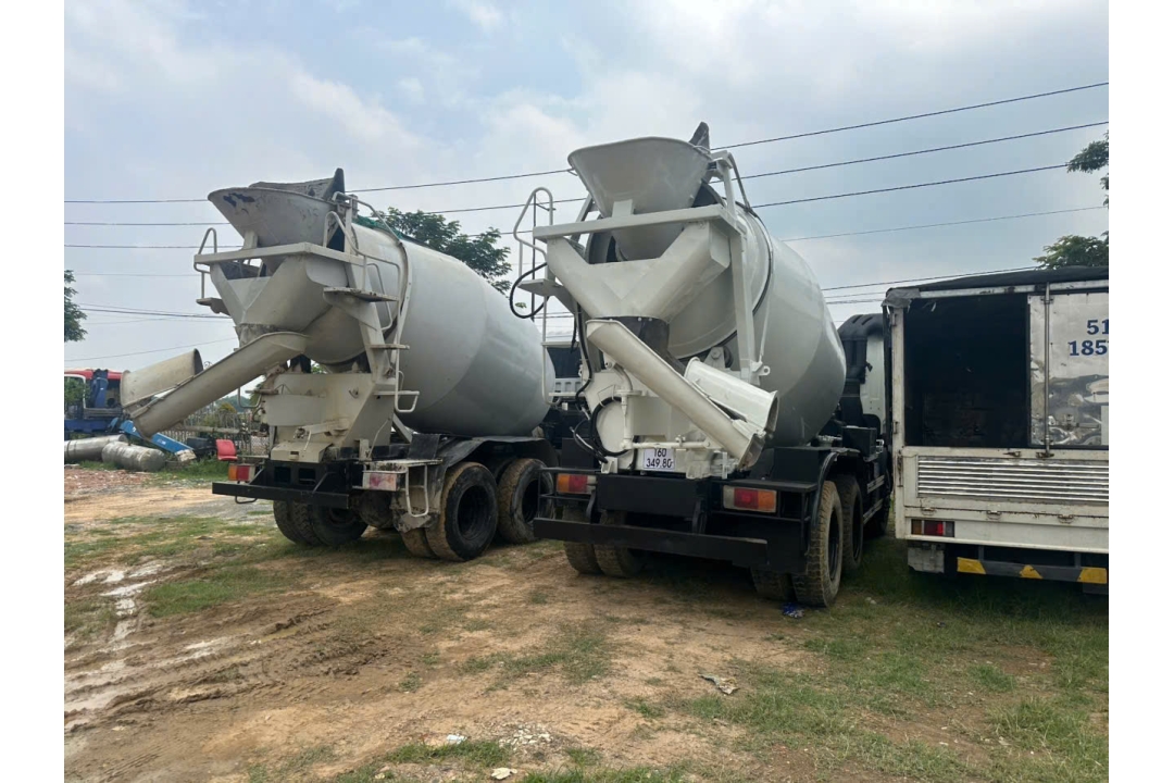 Xe trộn bê tông Hyundai HD270 đời 2015