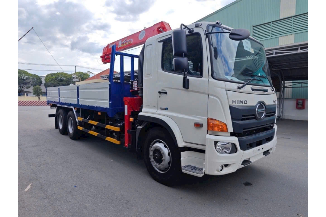 Xe cẩu Hino FL 5 tan