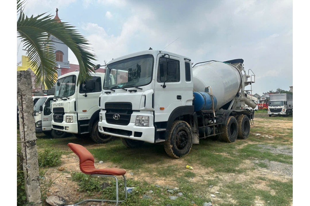 Xe trộn bê tông Hyundai HD270 đời 2015