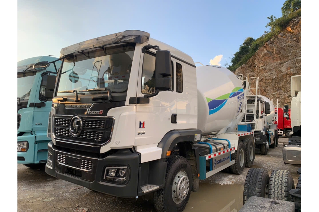 Xe trộn bê tông shacman 10 khối