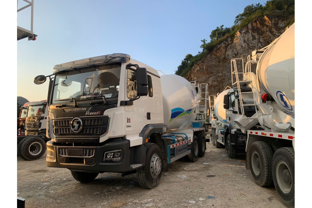 Xe trộn bê tông shacman 10 khối