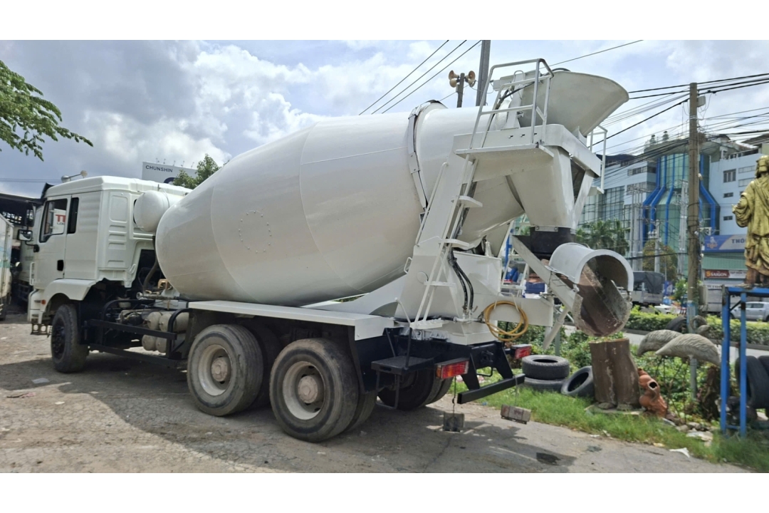 Xe trộn bê tông shacman cũ 2016 bồ 10 khối